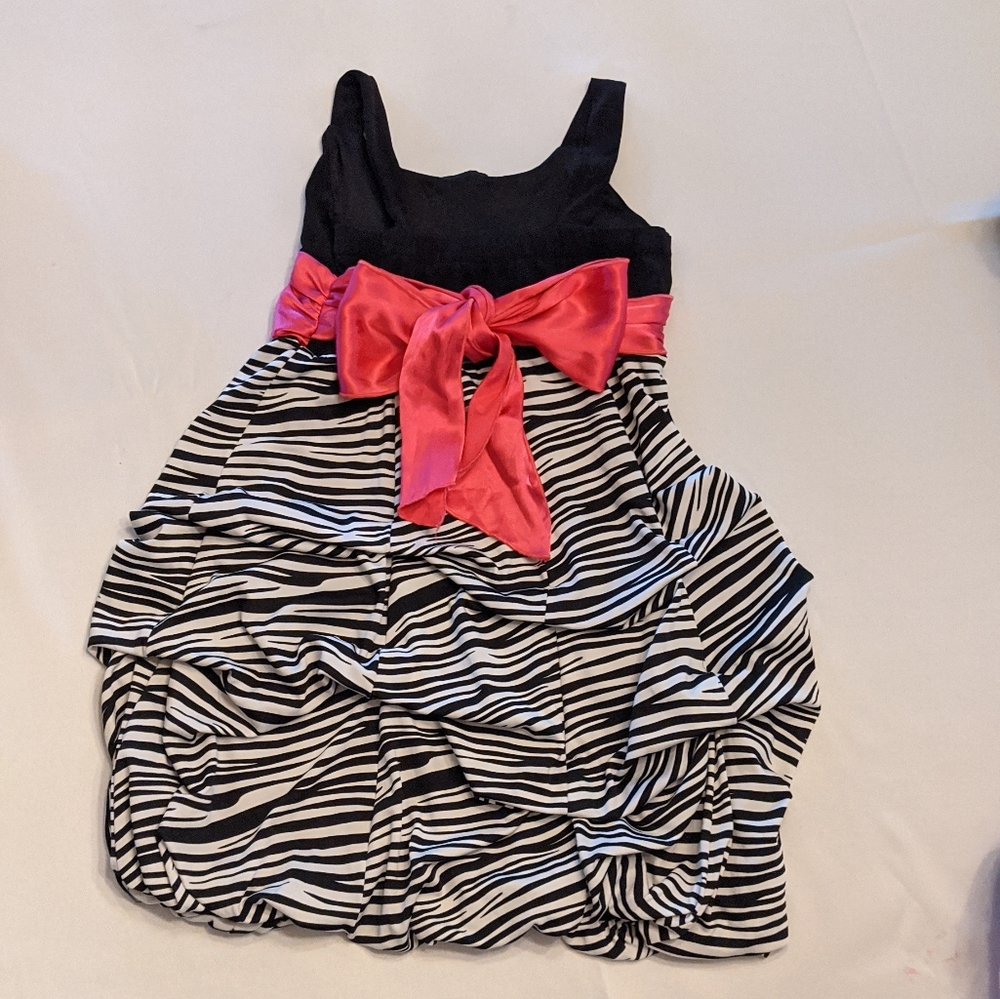 Dress - Picture 2 of 2